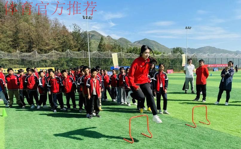 体育支教 一场意义非凡的“双向奔赴” 体育支教 一场意义非凡的“双向奔赴”